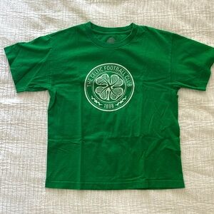 The Celtic Football Club T-shirt size: youth medium